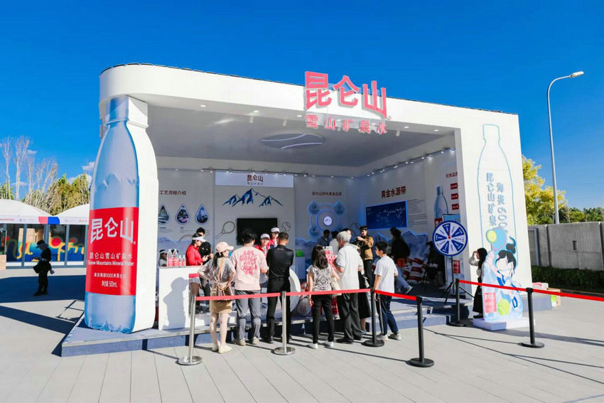 更是中国足 更是中国足